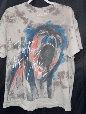 Liquid Blue Pink Floyd The Wall Graphic Tee - Gray, Blue, Red